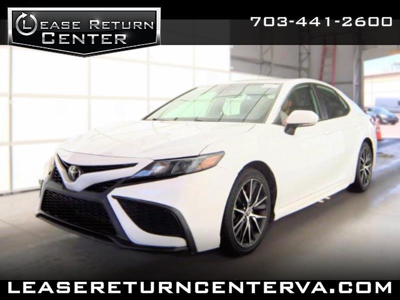 Toyota Camry SE Auto (Natl) 2022