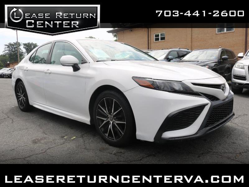 Toyota Camry SE Auto (Natl) 2022