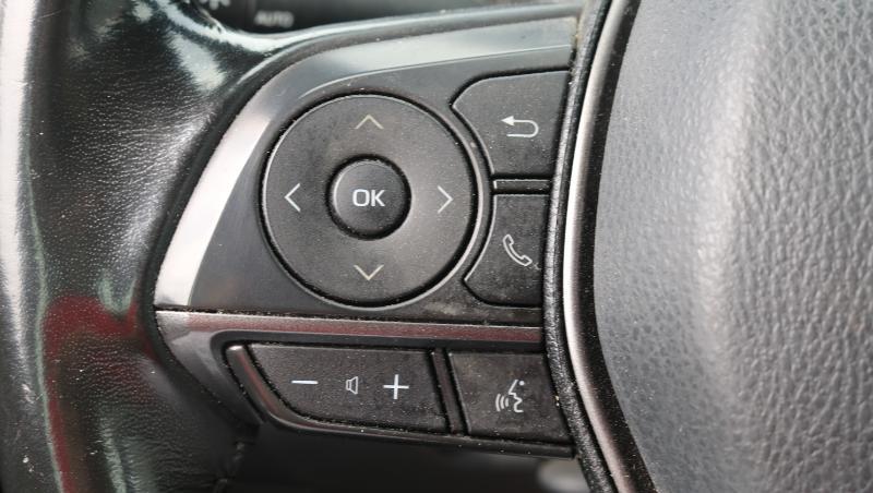 Toyota Camry SE Auto (Natl) 2022