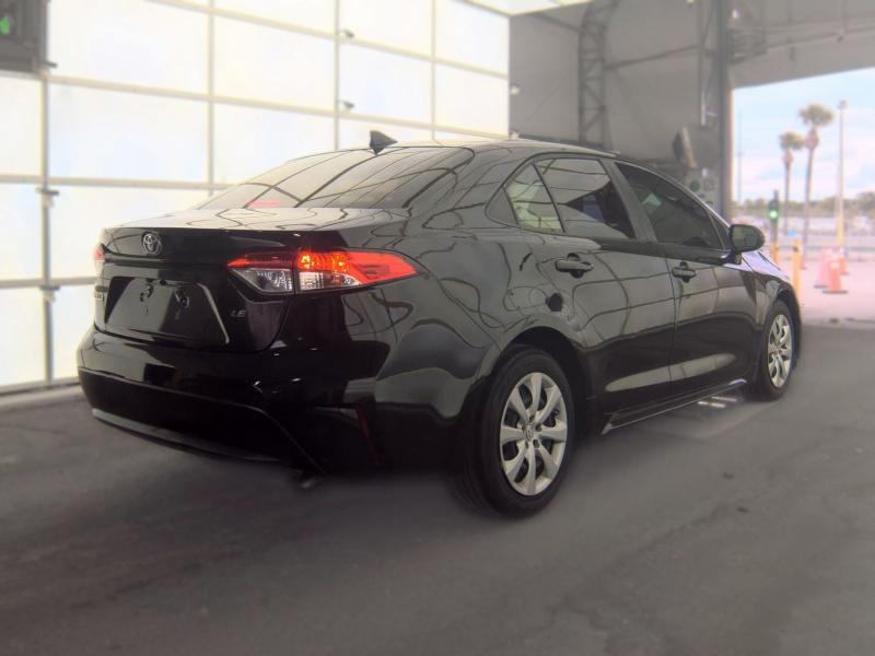 Toyota Corolla LE CVT (Natl) 2022