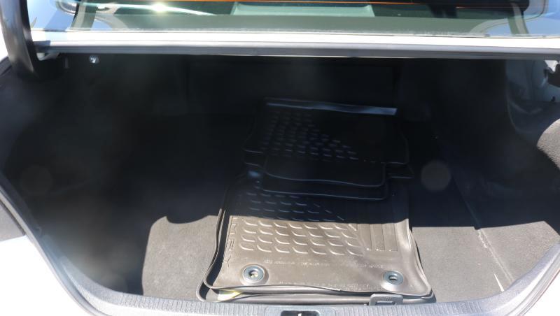 Toyota Camry SE Auto (Natl) 2021