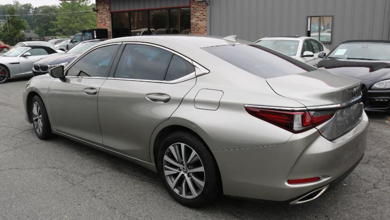 Lexus ES ES 350 FWD 2021