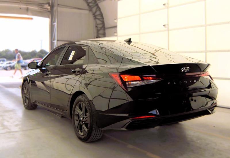 Hyundai Elantra SEL IVT 2023