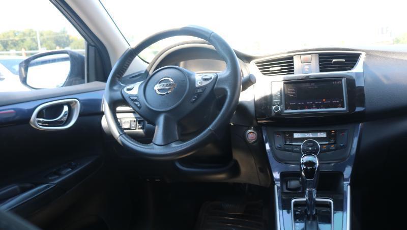 Nissan Sentra SR CVT 2019