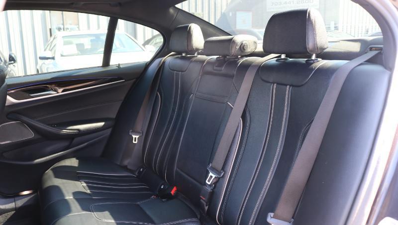 BMW 5 Series 530i xDrive Sedan 2021