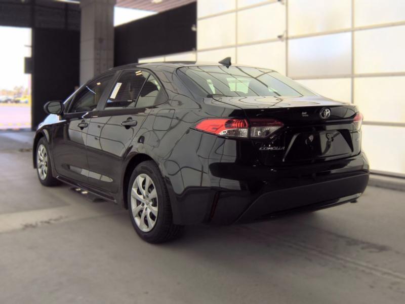 Toyota Corolla LE CVT (Natl) 2022