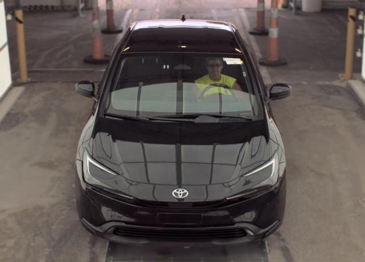Toyota Prius LE (Natl) 2023