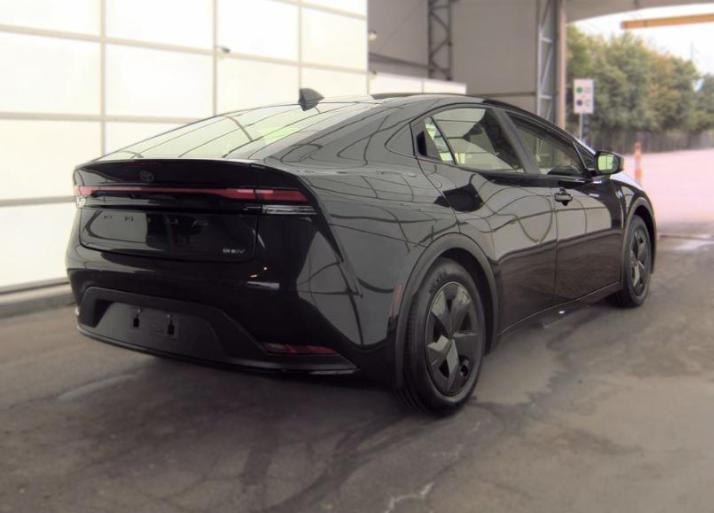 Toyota Prius LE (Natl) 2023