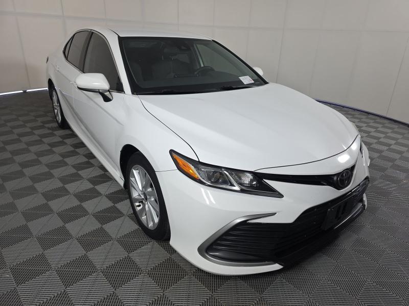 Toyota Camry LE Auto (Natl) 2022