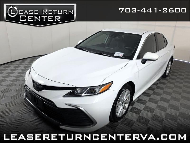 Toyota Camry LE Auto (Natl) 2022