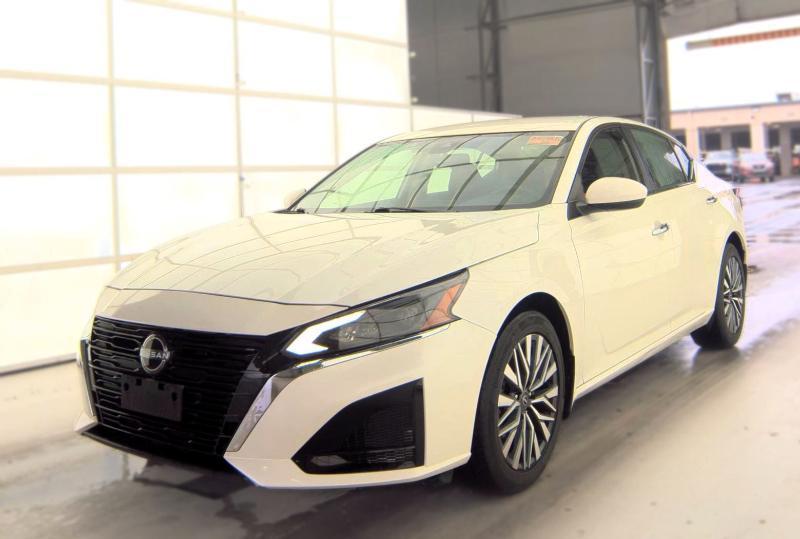 Nissan Altima 2.5 SV AWD Sedan 2023