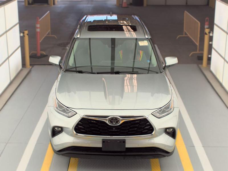 Toyota Highlander Limited AWD (Natl) 2020