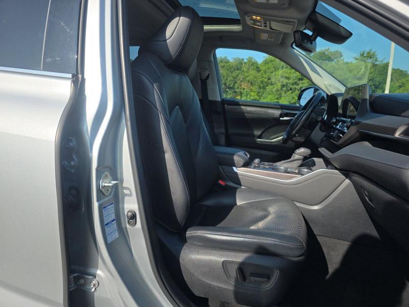 Toyota Highlander Limited AWD (Natl) 2020