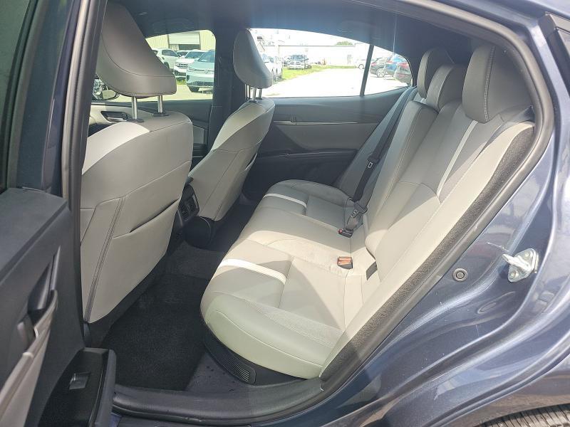 Toyota Camry SE (Natl) 2026
