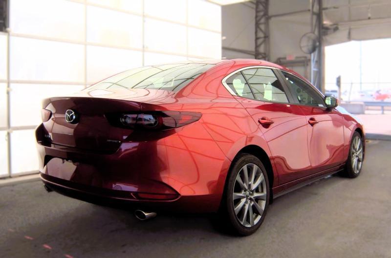 Mazda Mazda3 Sedan 2.5 S Preferred FWD 2025