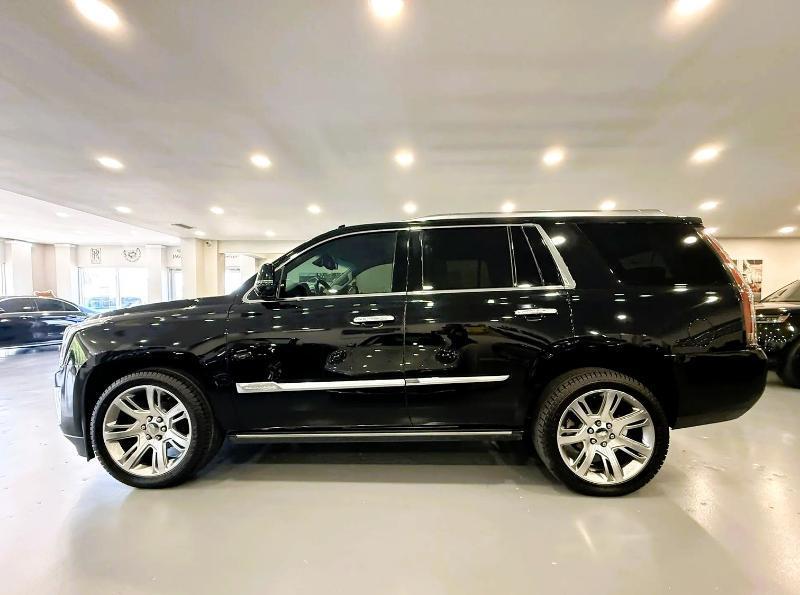 Cadillac Escalade 4WD 4dr Premium Collection 2016