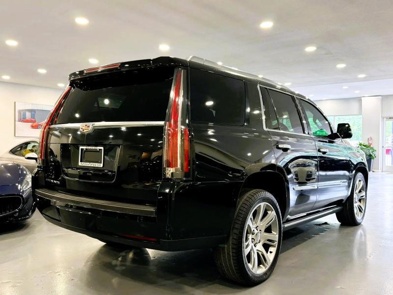 Cadillac Escalade 4WD 4dr Premium Collection 2016