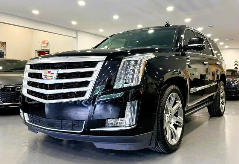 Cadillac Escalade 4WD 4dr Premium Collection 2016
