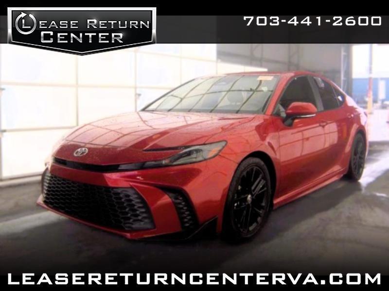 Toyota Camry SE (Natl) 2025