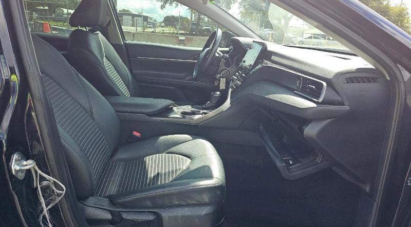 Toyota Camry SE Auto (Natl) 2024