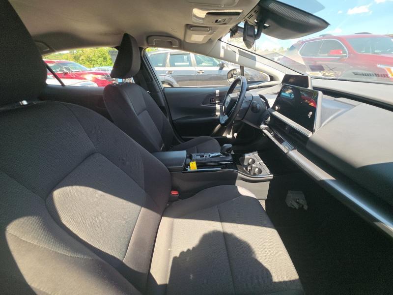 Toyota Prius LE AWD (Natl) 2024
