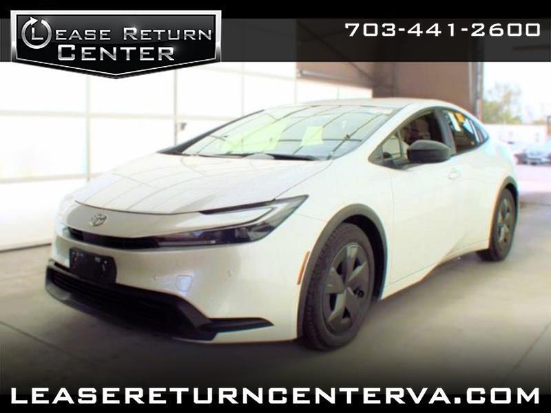 Toyota Prius LE AWD (Natl) 2024