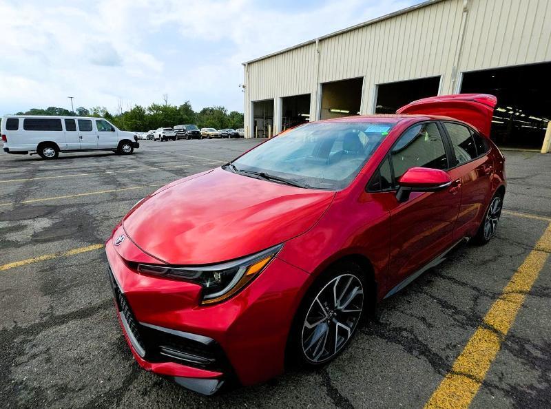 Toyota Corolla SE CVT (Natl) 2020