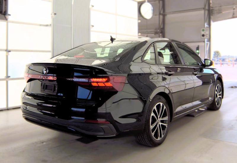 Volkswagen Jetta Sport Auto 2025