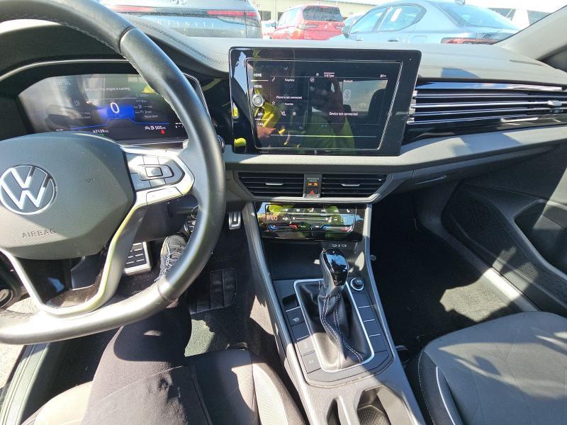 Volkswagen Jetta Sport Auto 2025