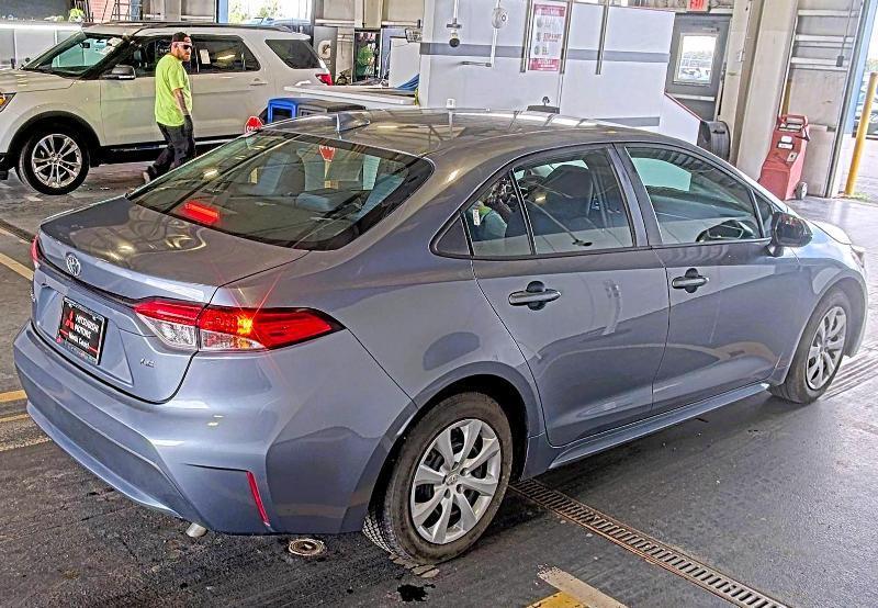 Toyota Corolla LE CVT (Natl) 2022