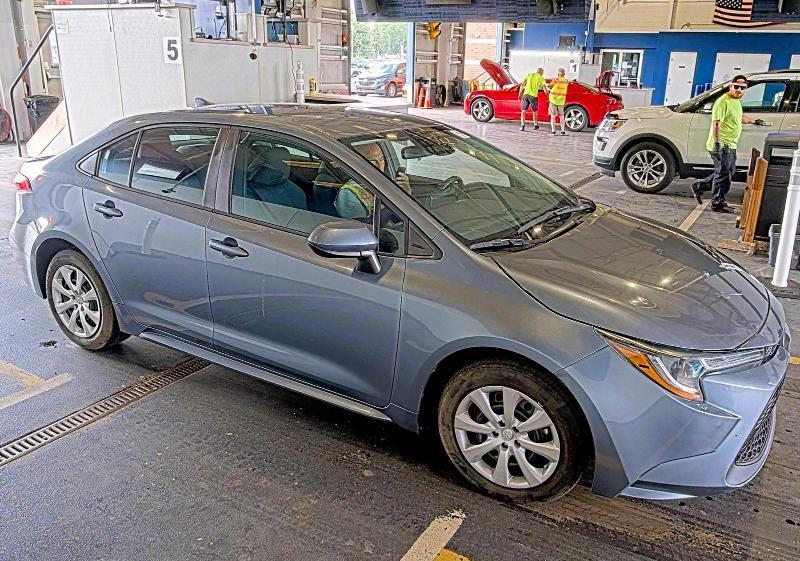 Toyota Corolla LE CVT (Natl) 2022