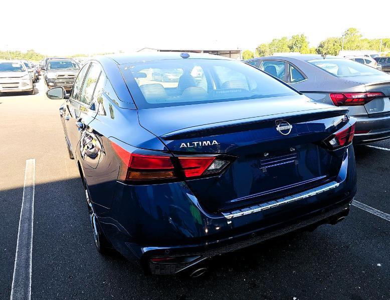 Nissan Altima 2.5 SR Sedan 2023