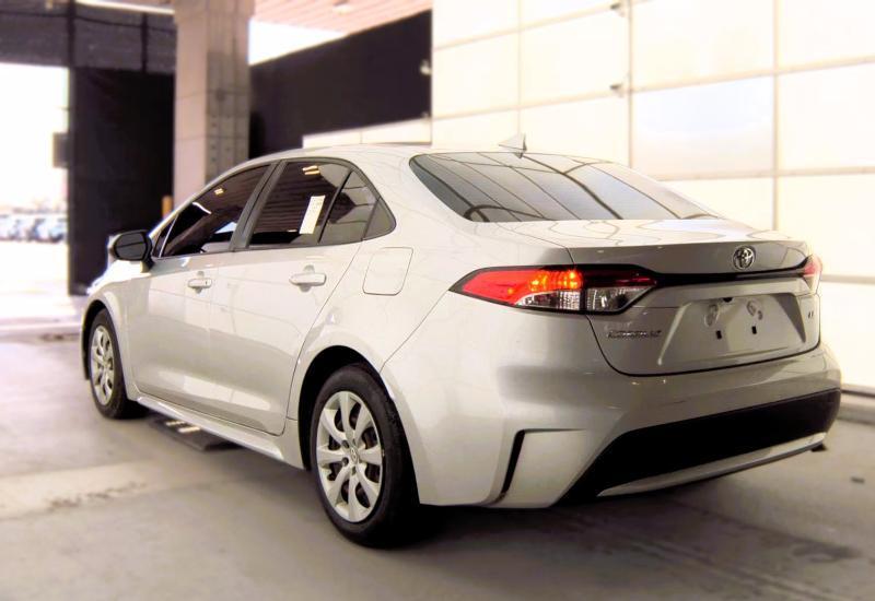 Toyota Corolla LE CVT (Natl) 2024