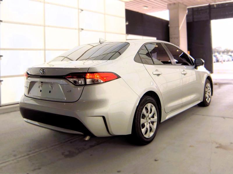 Toyota Corolla LE CVT (Natl) 2024