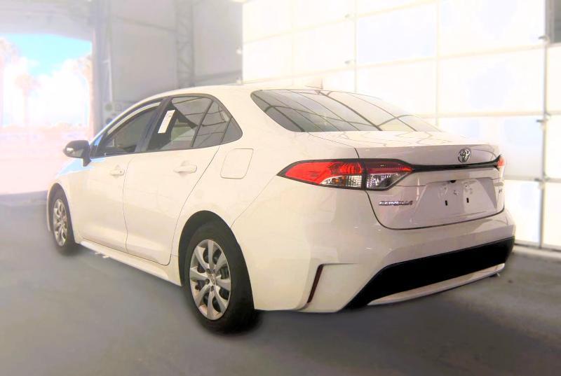 Toyota Corolla LE CVT (Natl) 2022