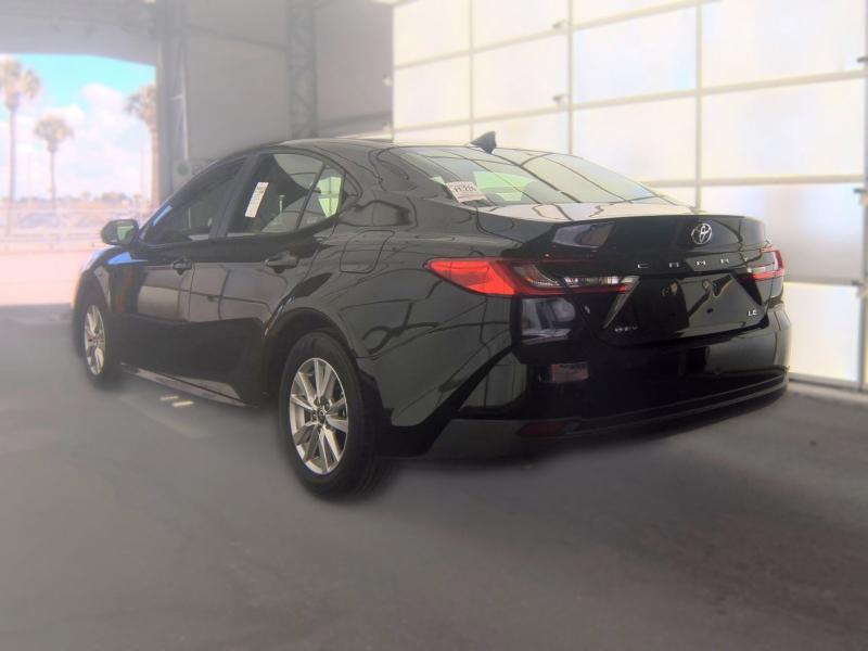 Toyota Camry LE (Natl) 2025