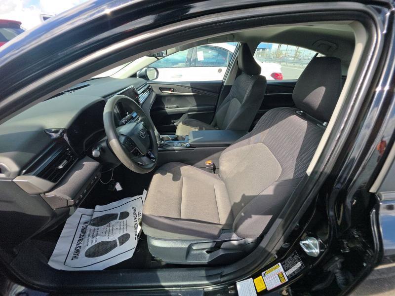 Toyota Camry LE (Natl) 2025