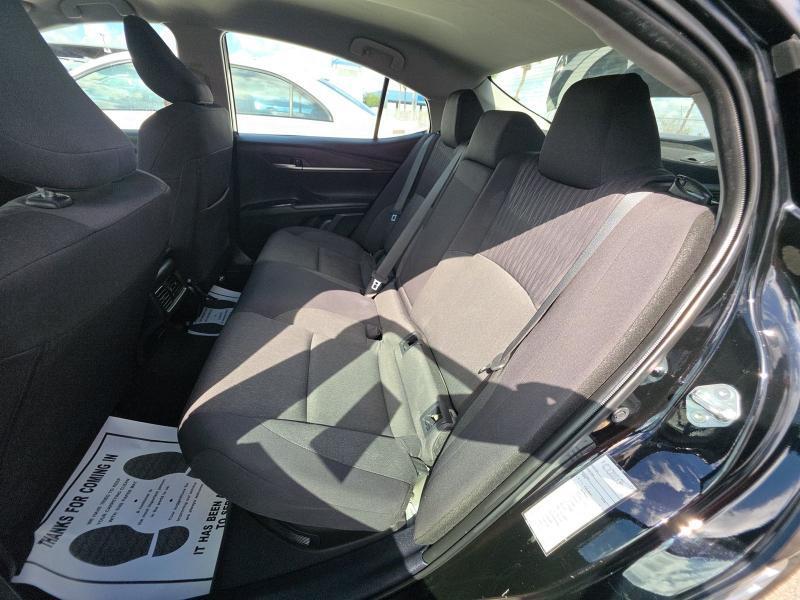 Toyota Camry LE (Natl) 2025