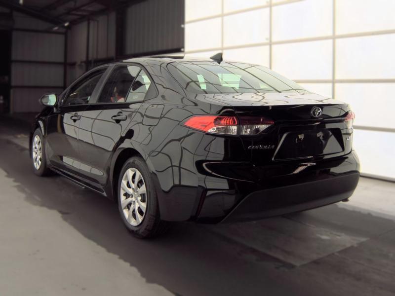 Toyota Corolla LE CVT (Natl) 2026