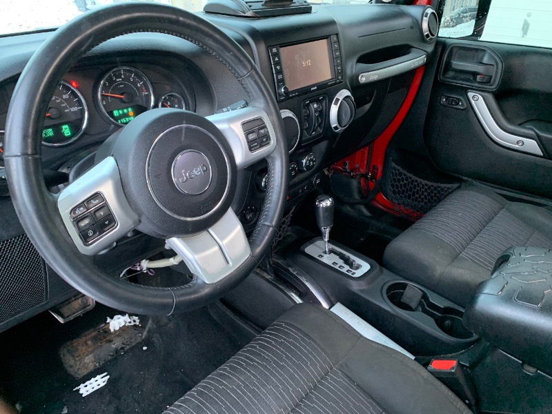 Jeep Wrangler Unlimited Sahara 4WD 2012