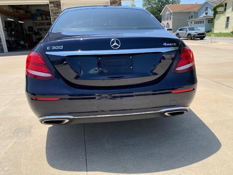 Mercedes-Benz E-Class E300 Luxury 4MATIC Sedan 2018