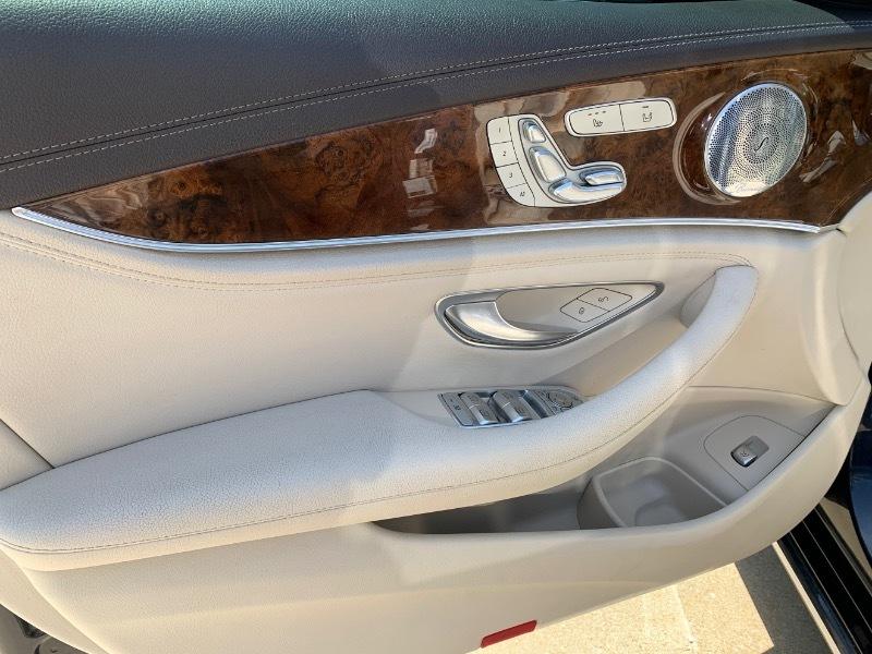 Mercedes-Benz E-Class E300 Luxury 4MATIC Sedan 2018