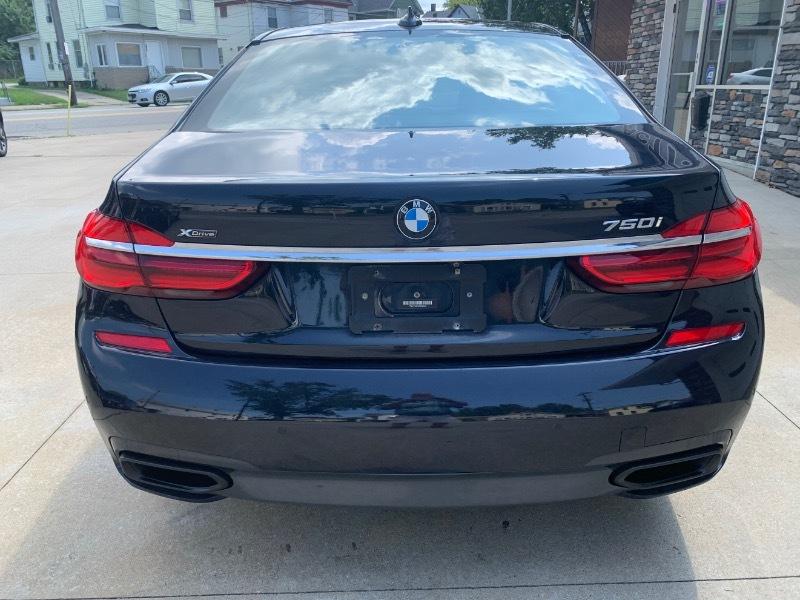BMW 7-Series 750i xDrive 2019
