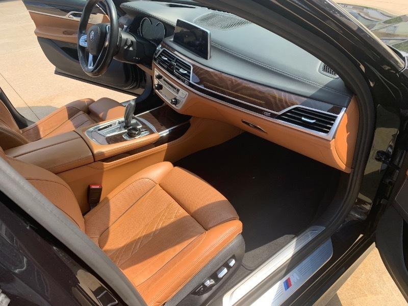 BMW 7-Series 750i xDrive 2019