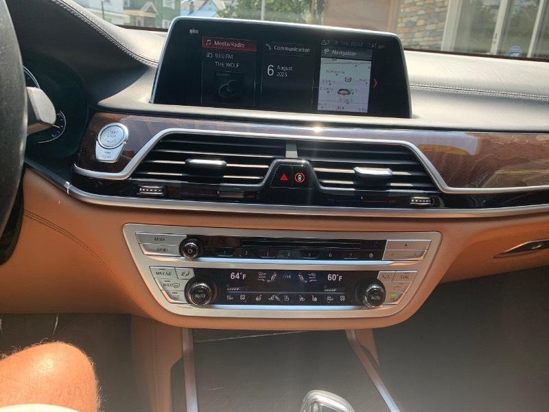 BMW 7-Series 750i xDrive 2019