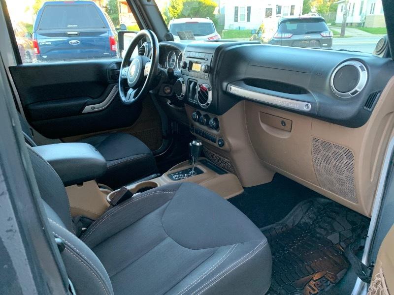 Jeep Wrangler Sahara  2014