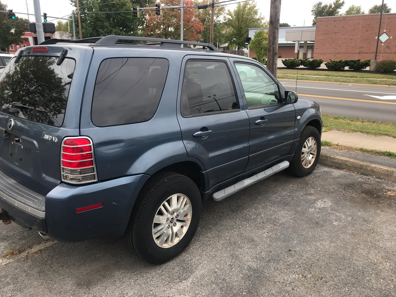 Mercury Mariner 4dr 103" WB Luxury  4WD 2005 Mercury Mariner 4dr 103" WB Luxury  4WD 2005