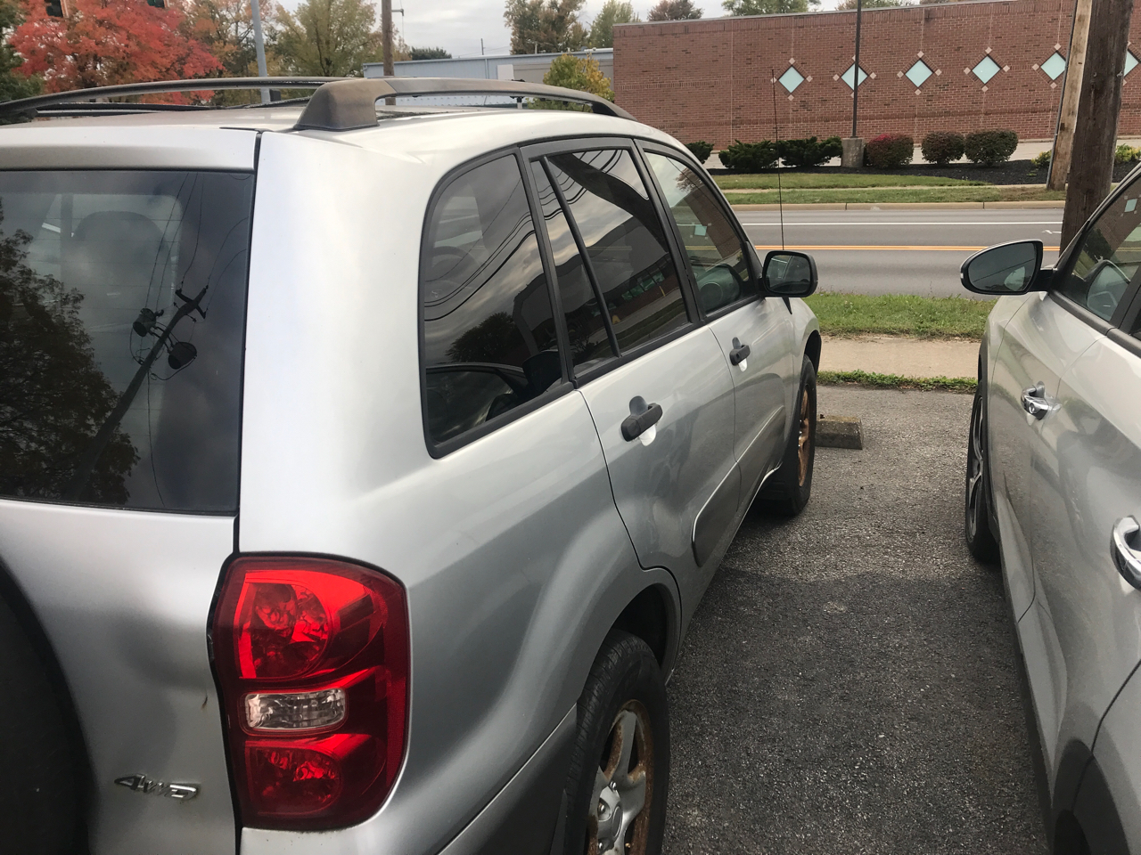 Toyota RAV4 4dr Manual 4WD (Natl) 2005 Toyota RAV4 4dr Manual 4WD (Natl) 2005