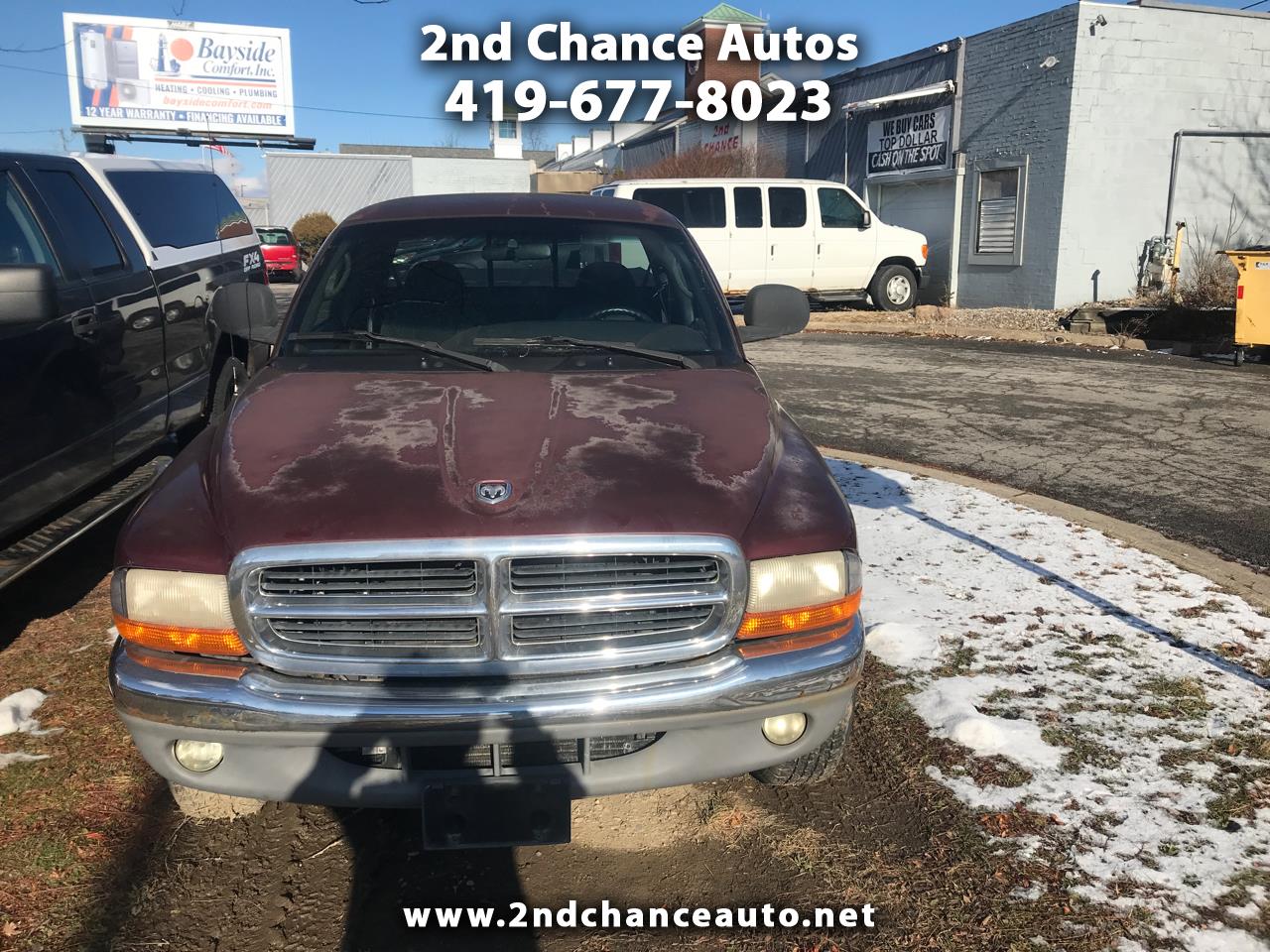 2000 Dodge Dakota Club Cab 131" WB 4WD Base