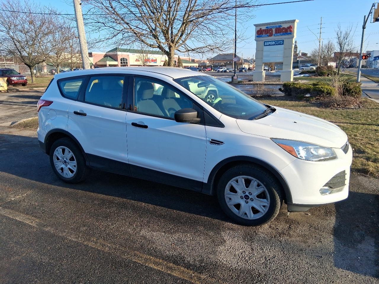 Ford Escape FWD 4dr S 2016